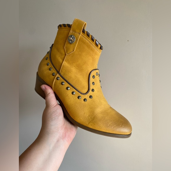 Joe Browns Mustard Boots - Picture 2 of 3